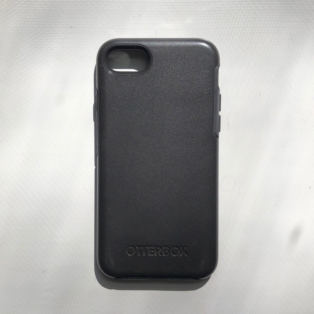 Symmetry Series Case for iPhone 8/7 black